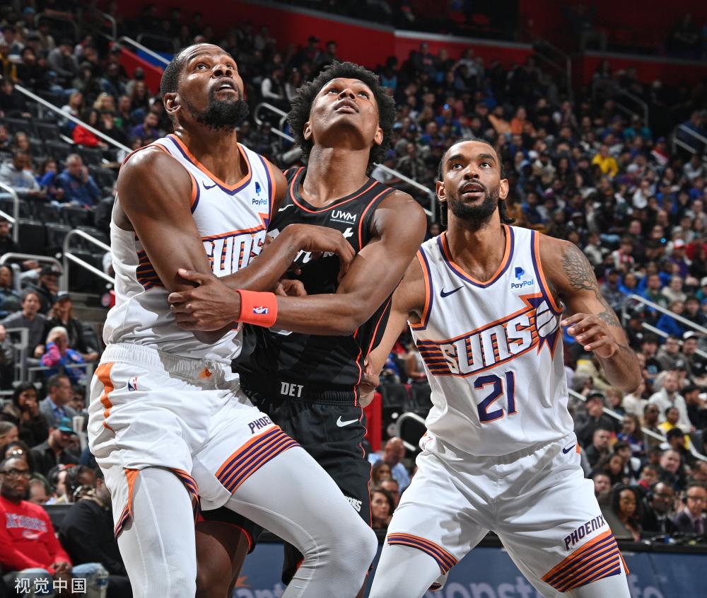 助巴西队完 助巴西队完